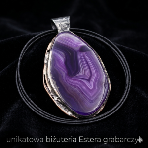 Unikatowa biżuteria Estera Grabarczyk  Wisior z fioletowym agatem