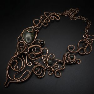 Unikatowy Naszyjnik: Sploty Miedzianej Magii