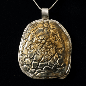 Unikatowy Wisior Ceramiczny z Fakturą – Hand-made